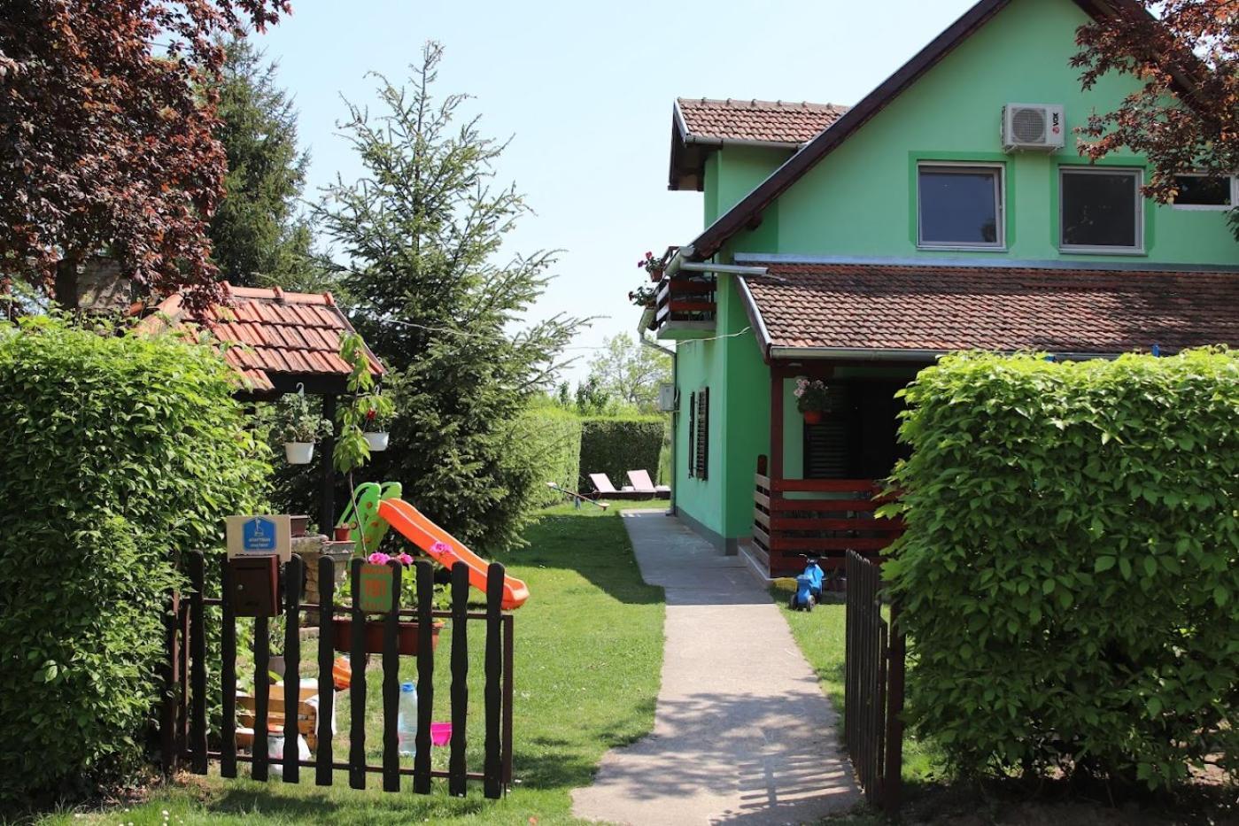 Charming Studio Masa Palić エクステリア 写真